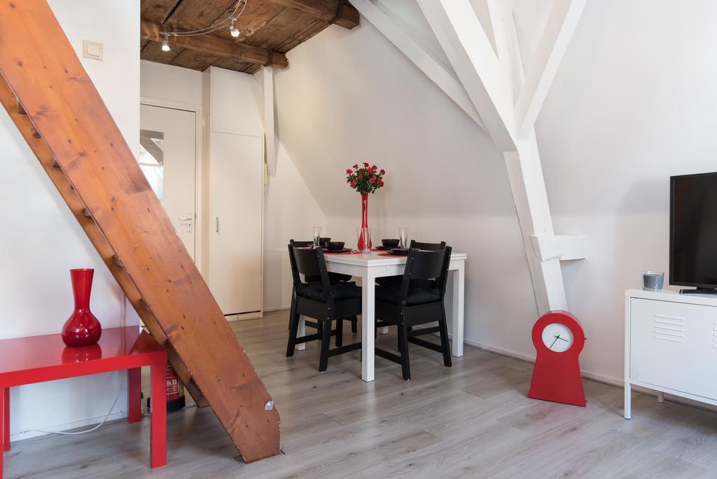 Love Cabin * Leiden